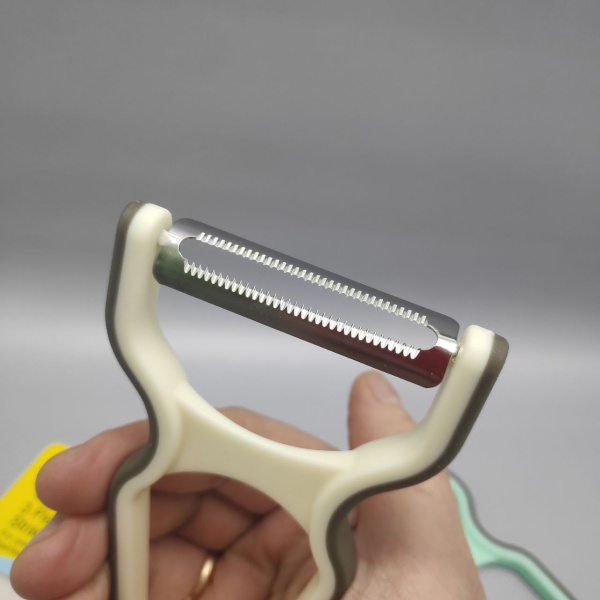 Набор ручных овощечисток 3в1 Vocen / Нож для чистки овощей из нержавеющей стали 3 шт. / Цвет МИКС